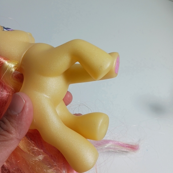 My Little Pony Gem Blossom Jewel Yellow Pink Figure & Sweetsong MLP - Picture 3 of 8